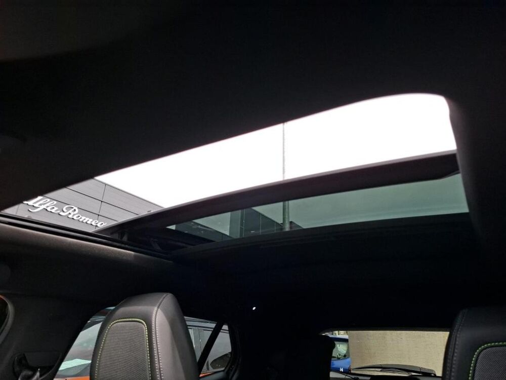 2008 1.2 Hybrid 145ch GT e-DCS6 / Toit ouvrant + Pack vision 360 2025 occasion 28500 Vernouillet
