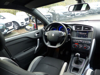 DS4 PURETECH 130CH SPORT CHIC S&S PREMIERE MAIN TOUJOURS ENTRETE 2015 occasion 77144 Mont&eacute;vrain