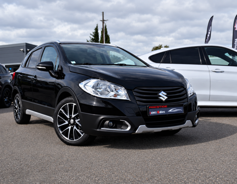 Annonce voiture Suzuki SX4 8400 €