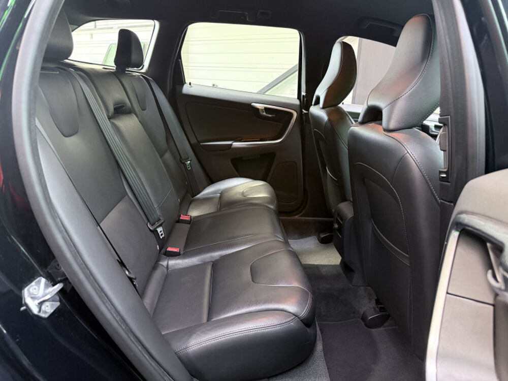 XC60 D3 136CH START&STOP MOMENTUM GEARTRONIC 2014 occasion 57185 CLOUANGE
