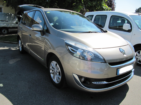 Renault Grand Sc&eacute;nic III 1.5 DCI 110CH FAP DYNAMIQUE EDC 7 PLACES 2012 occasion Muret 31600