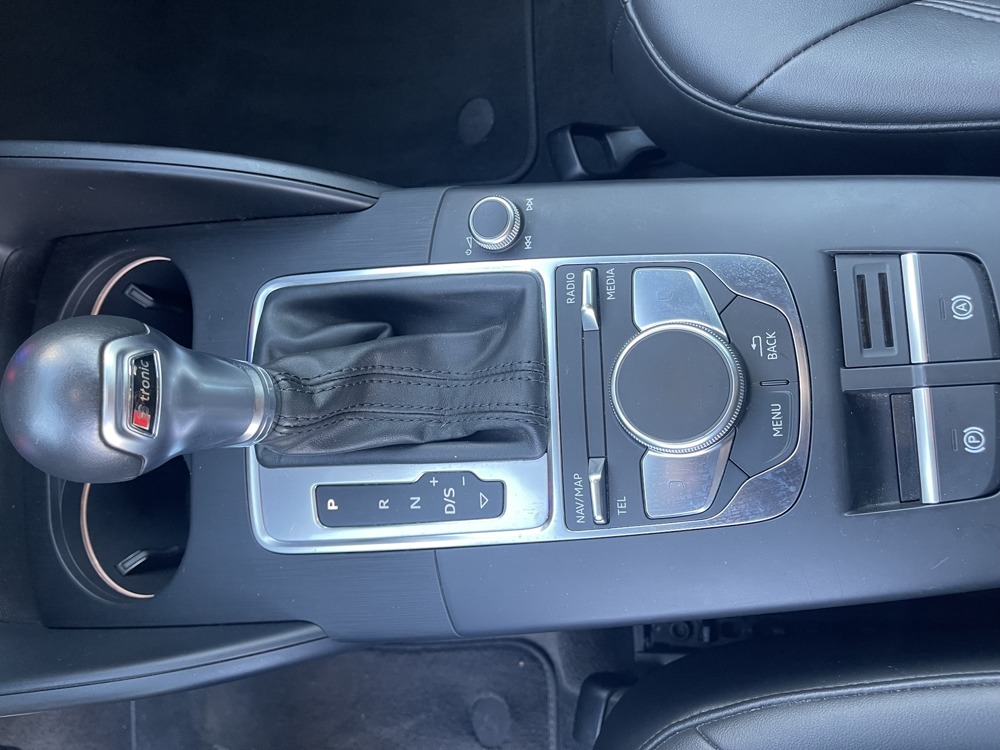 A3 35 TFSI 150CH COD DESIGN S TRONIC 7 2018 occasion 61000 Alen&ccedil;on