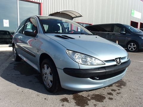 Peugeot 206 1.1 POP ART 3P 2005 occasion Savières 10600