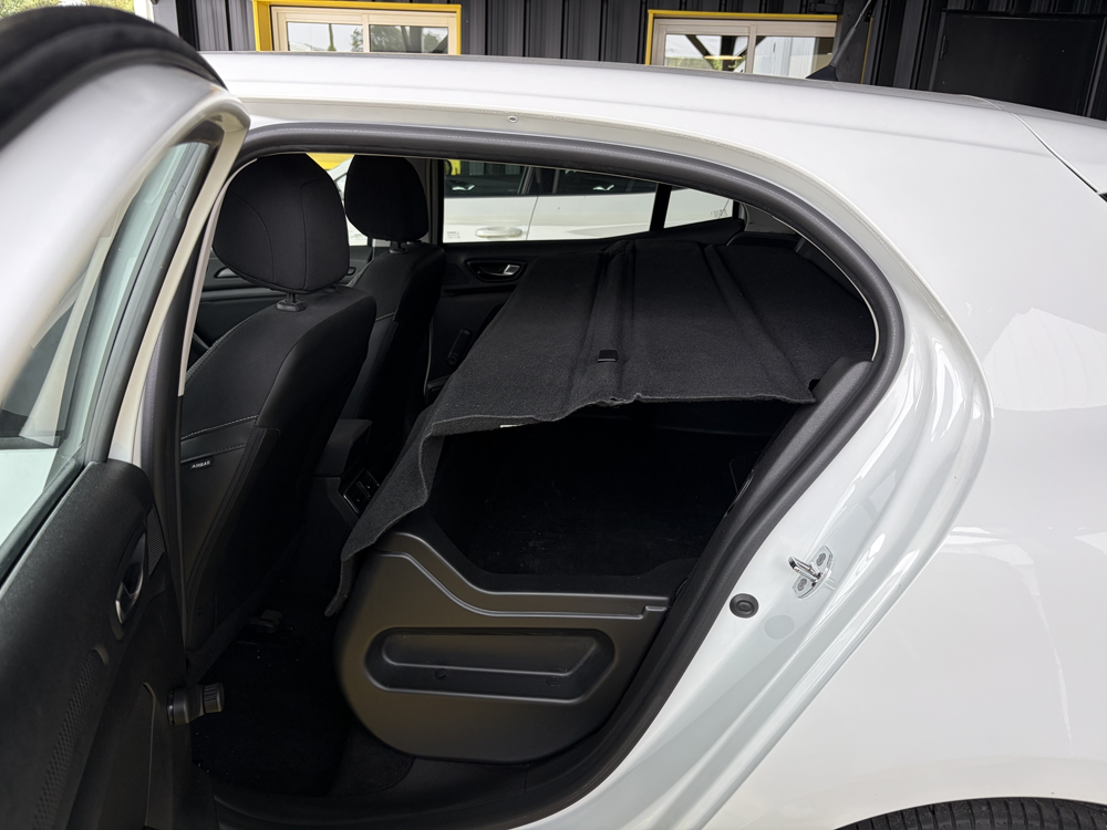 Megane IV 1.5 BLUE DCI 95CH AIR NAV REVERSIBLE 117G 2019 occasion 56530 Qu&eacute;ven