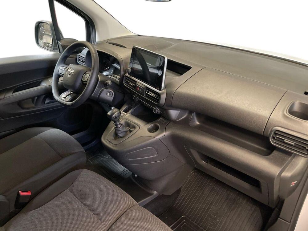 Proace Medium 110 VVT-i Dynamic MC23 2024 occasion 13400 Aubagne
