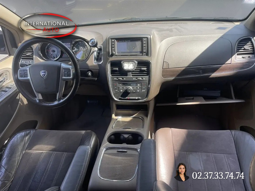 VOYAGER 2.8 MULTIJET PLATINUM 2013 occasion 28700 Auneau