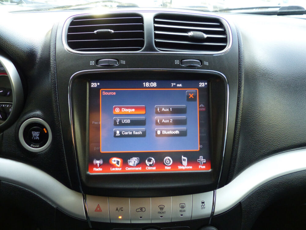 Freemont 2.0 MULTIJET 16V 170CH LOUNGE AWD BVA 2014 occasion 77144 Mont&eacute;vrain