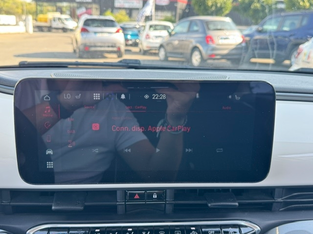 500 E 118CH PACK CONFORT 42KWH 2023 occasion 16400 Puymoyen