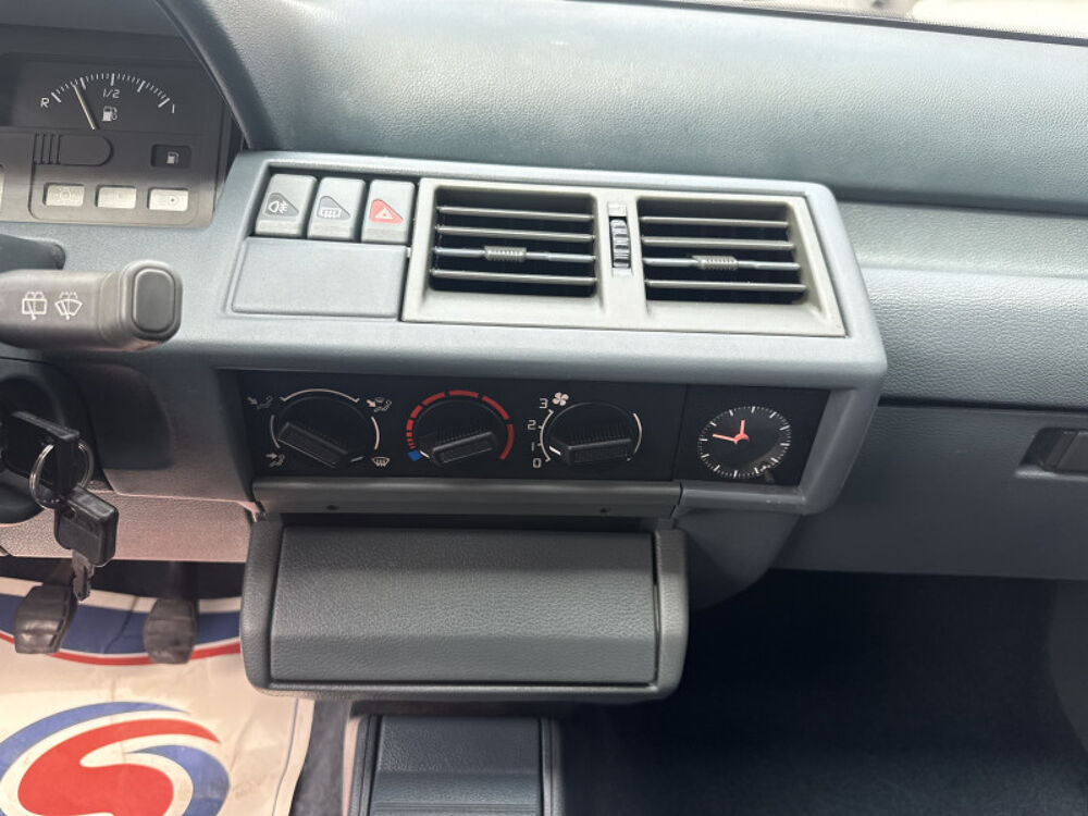 Clio 1.2i 60cv 1993 occasion 31140 Aucamville