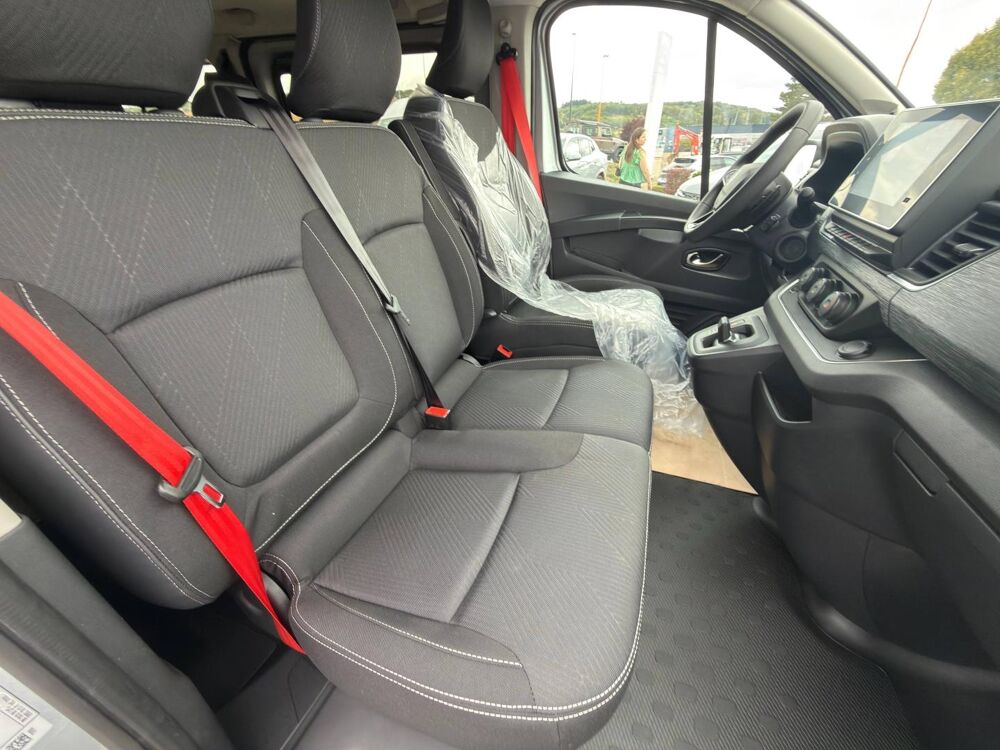 Trafic combi Grand 2.0 dCi 170ch Techno auto -26 2026 occasion 27930 Normanville