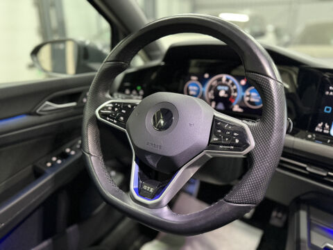 Golf GTE 245CH DSG6 [ IQ.Light Matrix - DCC - Pack Hiver - Ambian 2022 occasion 13400 Aubagne