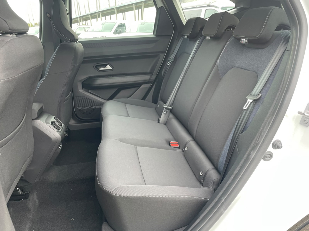 Bigster 1.2 MILD HYBRID 140CH EXPRESSION 2026 occasion 31670 Lab&egrave;ge