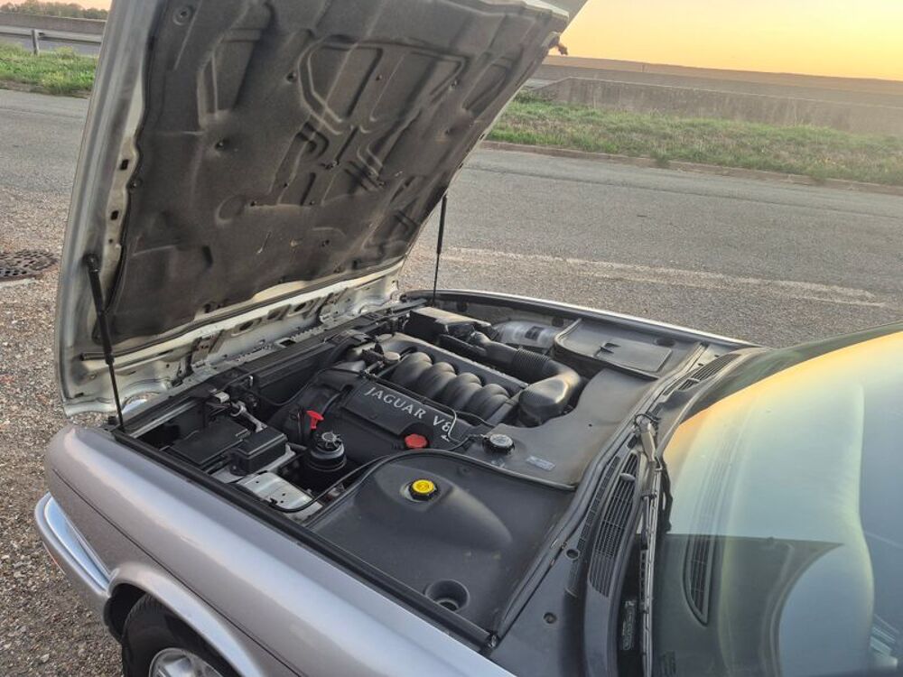 XJ 4.0 V8 PACK CLASSIQUE BA 2000 occasion 95420 MAGNY EN VEXIN