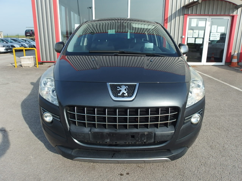 3008 1.6 HDI110 FAP CONFORT PACK 2009 occasion 10600 Savi&egrave;res