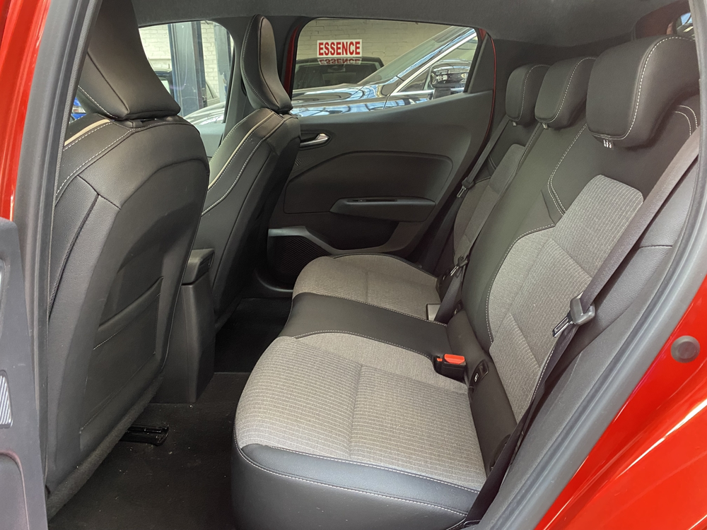 Clio V 1.0 TCE 90CH TECHNO - CAMERA DE RECUL - EXPORT POSSIBLE 13 7 2024 occasion 78800 HOUILLES