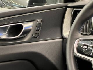 XC60 T6 AWD 350 Plus Style Dark Geartronic 2024 occasion 91200 Athis-Mons