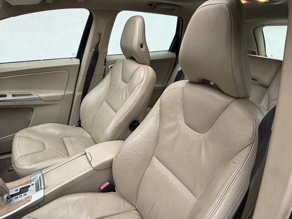 XC60 D3 163CH SUMMUM GEARTRONIC 2011 occasion 95430 Butry-sur-Oise
