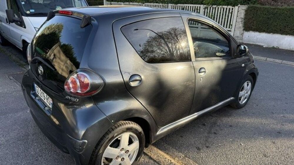 Aygo 1.0 VVT-I 68CH CONNECT MMT 5P 2012 occasion 91220 Br&eacute;tigny-sur-Orge