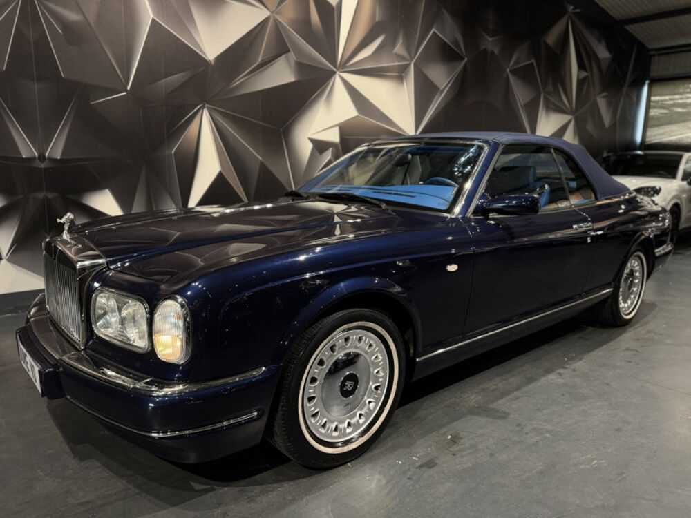 Corniche V8 6.8 BA 2001 occasion 63170 Aubi&egrave;re