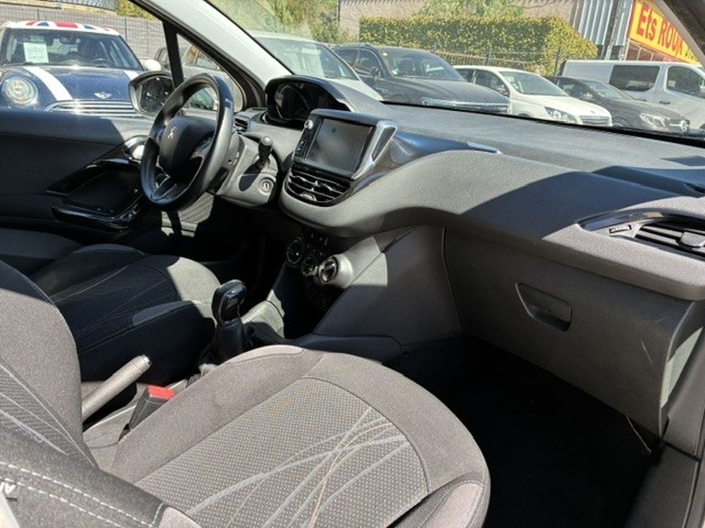 208 1.6 E-HDI ACTIVE 92CH 5 PORTES DISTRIBUTION NEUVE 2014 occasion 30360 V&eacute;z&eacute;nobres