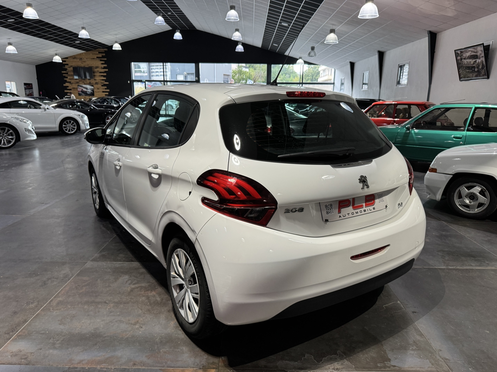 208 ESSENCE 82CH ACTIVE 5P PLB AUTO 2015 occasion 12000 RODEZ