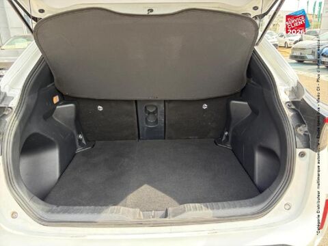 Yaris Cross 116h Design MY22 2023 occasion 25000 Besan&ccedil;on