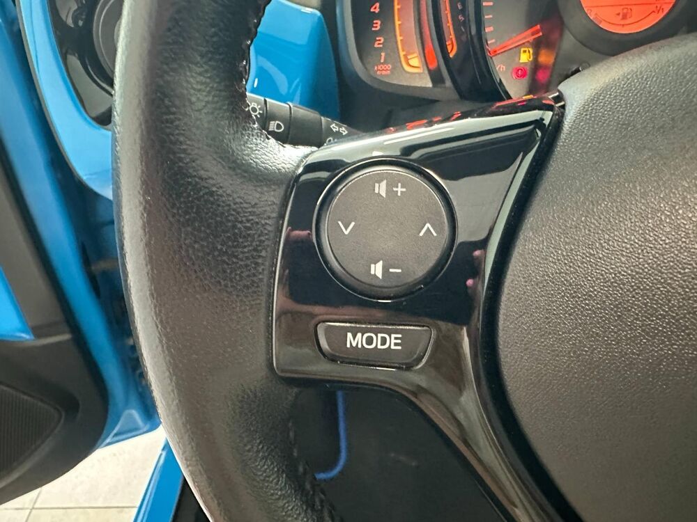 Aygo 1.0 VVT-i 69ch x-wave 2 5p 2017 occasion 78200 BUCHELAY