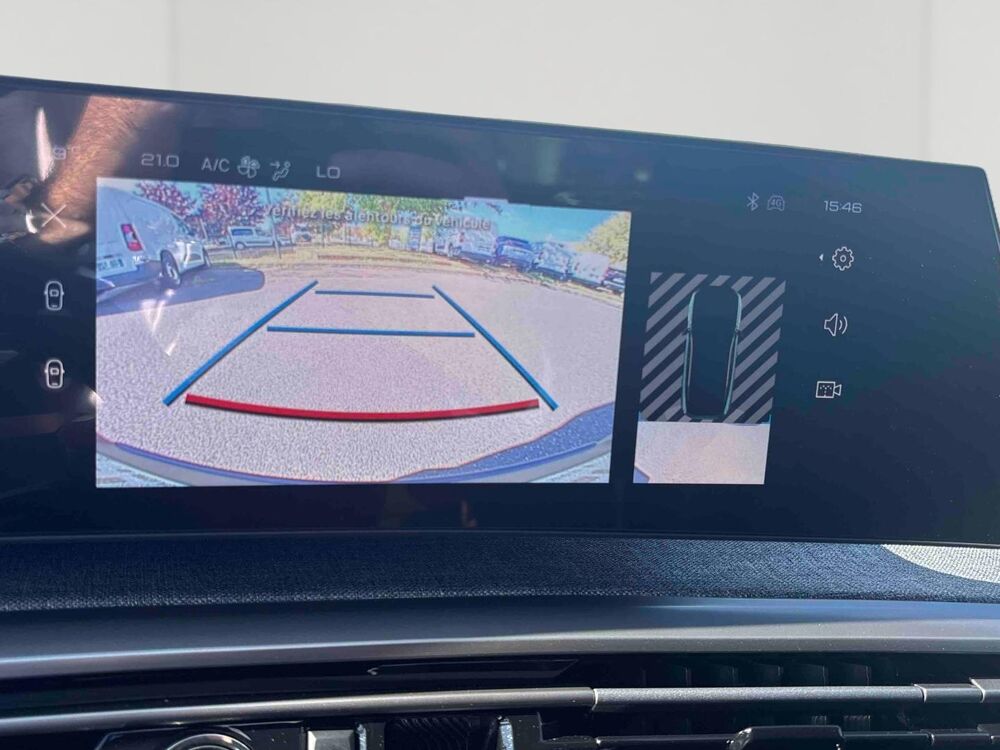 3008 1.2 Hybrid 145ch Allure e-DCS6 / Pack Panoramic Navigation 2026 occasion 28500 Vernouillet