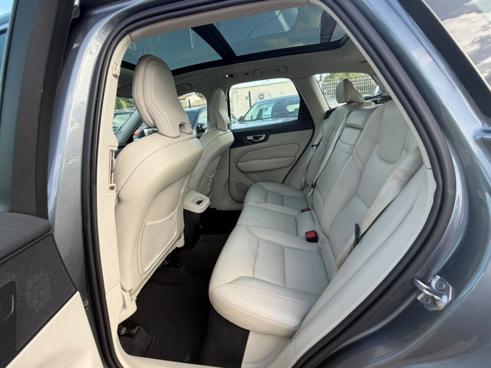XC60 D4 ADBLUE 190CH MOMENTUM GEARTRONIC 2018 occasion 34740 Vendargues