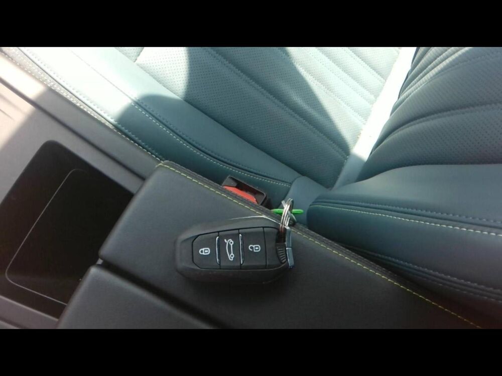 408 PHEV 225ch GT FULL OPTIONS / CUIR / TOIT OUVRANT / VISION 36 2022 occasion 82000 Montauban
