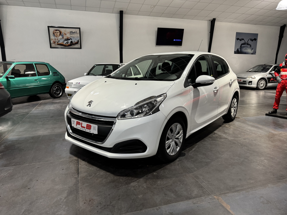 208 ESSENCE 82CH ACTIVE 5P PLB AUTO 2015 occasion 12000 RODEZ