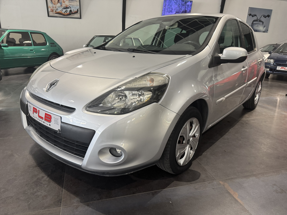 Clio III 1.5 DCI 85CH DYNAMIQUE 5P 2009 occasion 12000 RODEZ