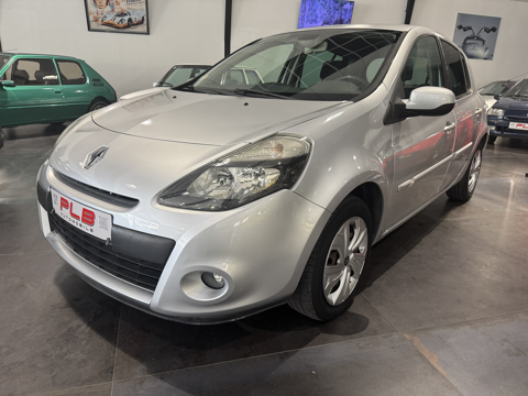 Clio III 1.5 DCI 85CH DYNAMIQUE 5P 2009 occasion 12000 RODEZ