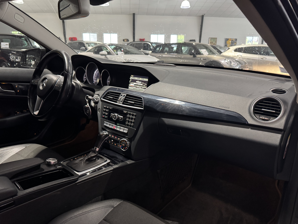 Classe C C 250 C250 2.2 CDI 205CV GPS 131 900 KM PLB AUTO 2013 occasion 12000 RODEZ