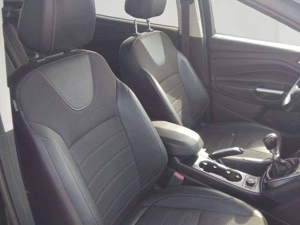Kuga 2.0 TDCi 140ch FAP Titanium 2014 occasion 27000 &Eacute;vreux