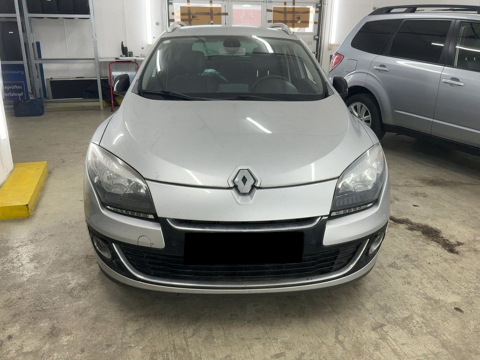 M&eacute;gane III Estate III 1.6 DCI 130CH ENERGY BOSE ECO&sup2; 2013 occasion 38150 Salaise-sur-Sanne