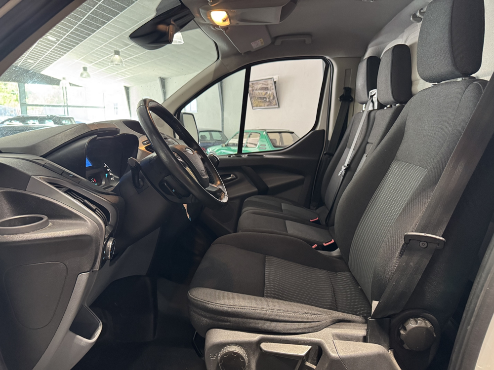 Transit L1H1 2.0 TDCI 130 70 900 KM PREMIERE MAIN 2017 occasion 12000 RODEZ
