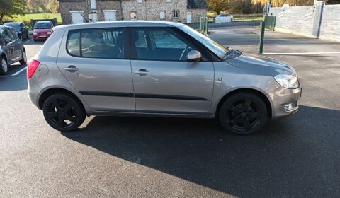 Annonce voiture Skoda Fabia 8900 €