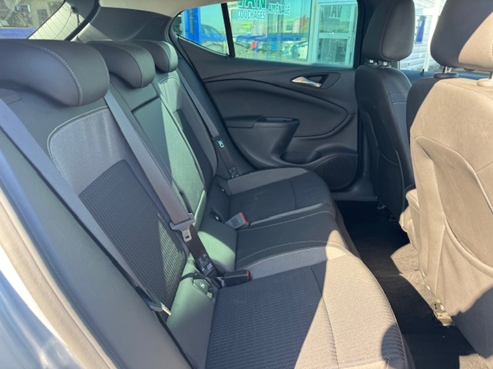 Astra 1.2 TURBO 130CH ELEGANCE DISTRIBUTION NEUVE 2019 occasion 16400 Puymoyen