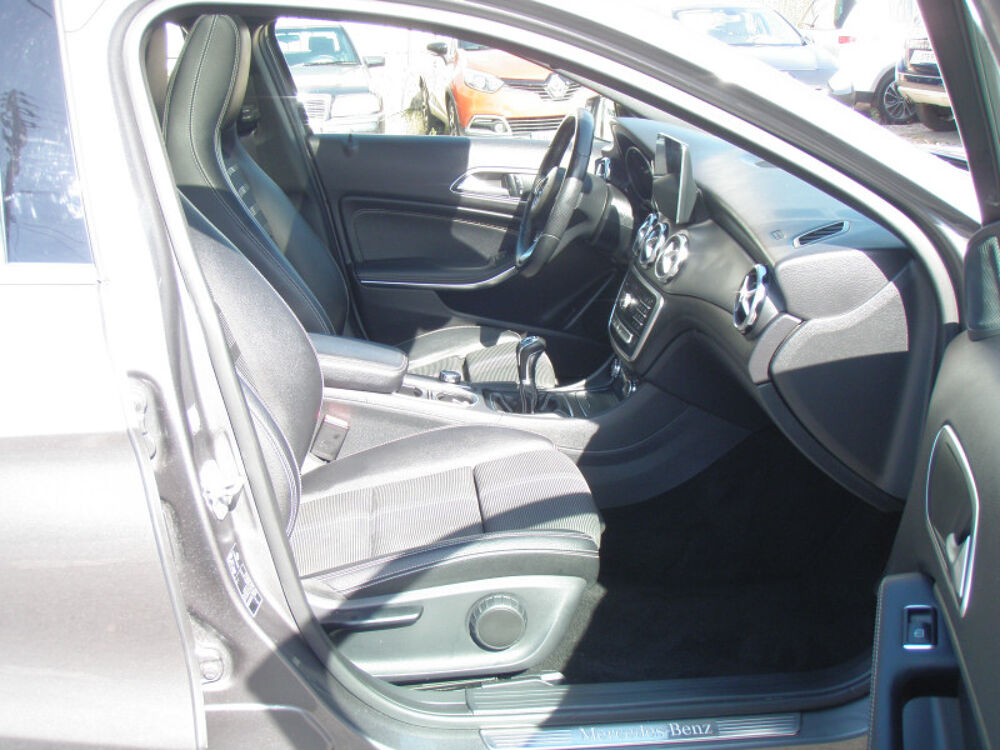 Classe GLA (2) 180 D SENSATION 2017 occasion 93220 Gagny