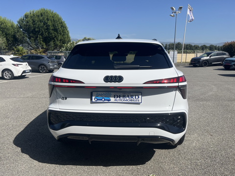 Q3 1.5 TFSI 150CH HYBRIDE S LINE S TRONIC 7 2025 occasion 31670 Lab&egrave;ge