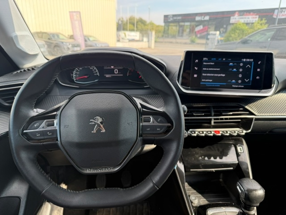 208 1.2 PURETECH 100 ALLURE 2023 occasion 16400 Puymoyen
