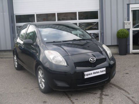 Charade 1.3 VVT-I 100CH / DISTRIBUTION A CHAINE / IDEM TOYOTA YARIS 2011 occasion 38260 La C&ocirc;te-Saint-Andr&eacute;