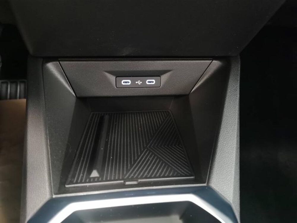 Clio 1.8 E-Tech 160ch full hybrid Evolution + 2026 occasion 78300 Poissy