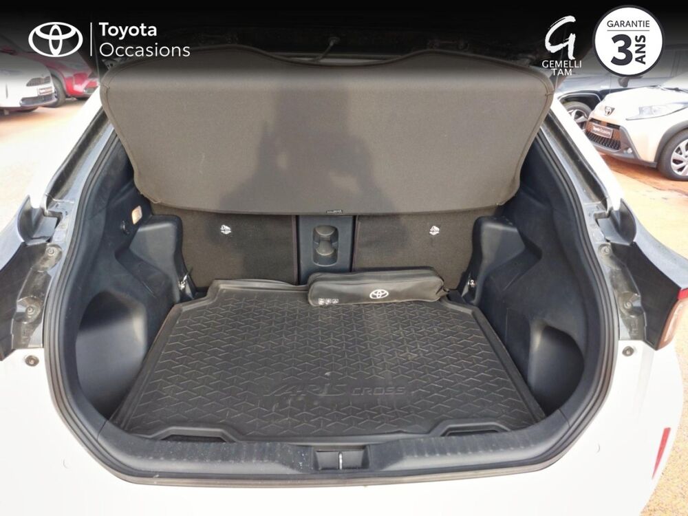 Yaris Cross 116h GR Sport MY22 2023 occasion 26200 Mont&eacute;limar