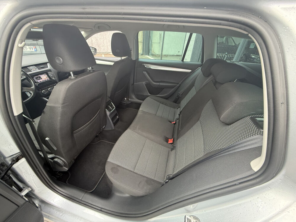 Octavia 1.6 TDI 105CH CR FAP GREEN TEC ACTIVE DSG7 2014 occasion 31140 Aucamville