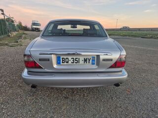 XJ 4.0 V8 PACK CLASSIQUE BA 2000 occasion 95420 MAGNY EN VEXIN