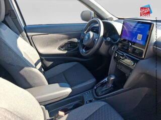 Yaris Cross 130h Design MC24 2025 occasion 25000 Besan&ccedil;on