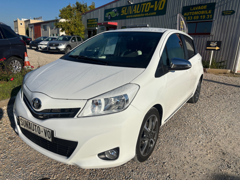 Toyota yaris 90 D-4D LOUNGE 5P