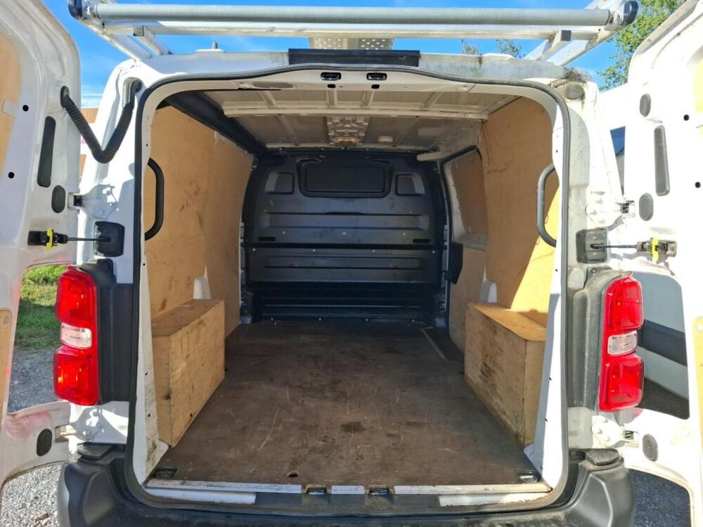 Jumpy M 2.0 BlueHDi 120ch Pack Chantier / GALERIE/ KIT BOIS / 11 6 2019 occasion 27000 &Eacute;vreux